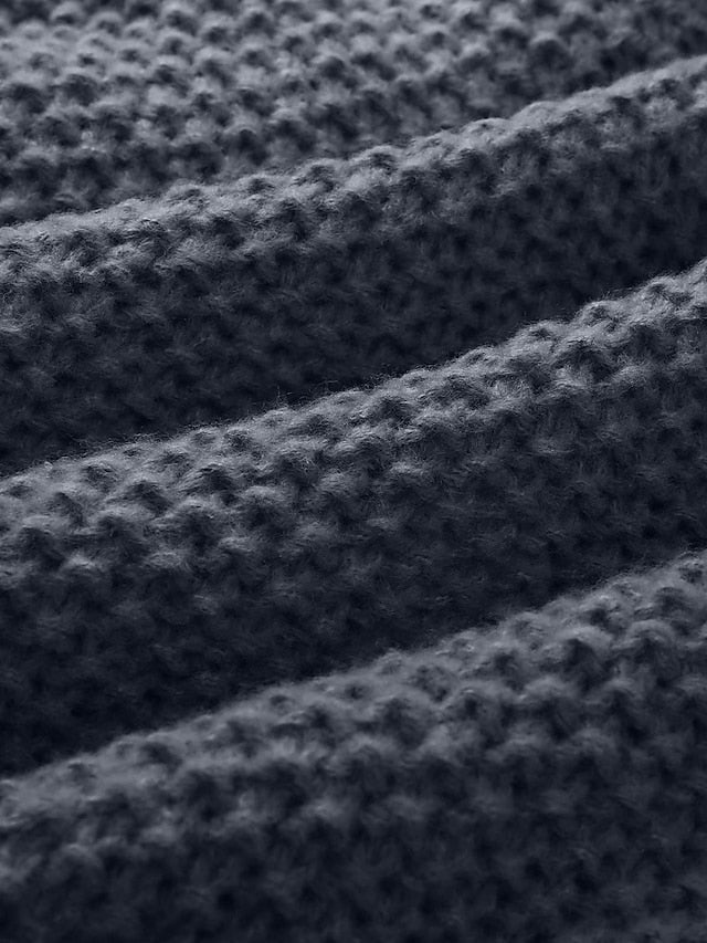EM | Strickjacke mit Kapuze aus Grobstrick