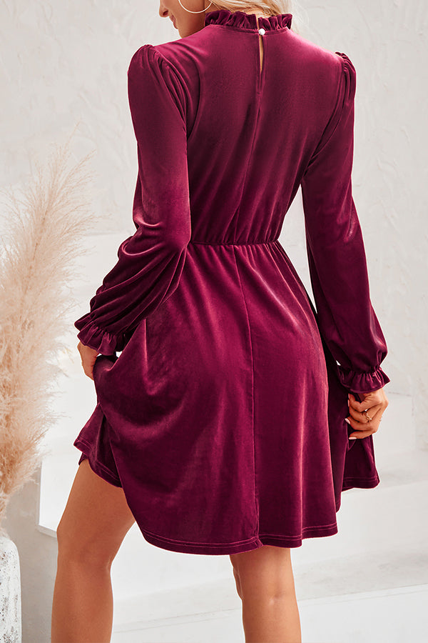 MW | Rollkragen Langärmeliges Minikleid aus Samt