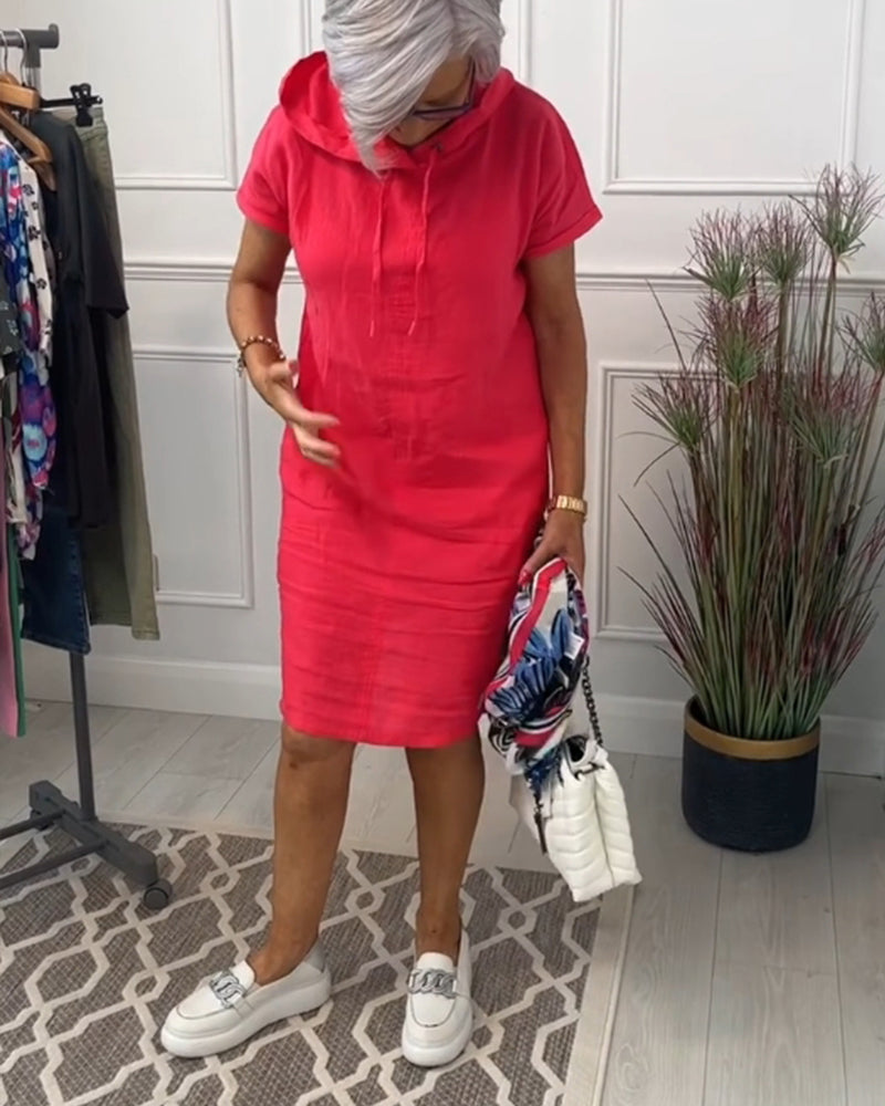 MW | Lässiges Kleid mit Kapuze und kurzen Ärmeln