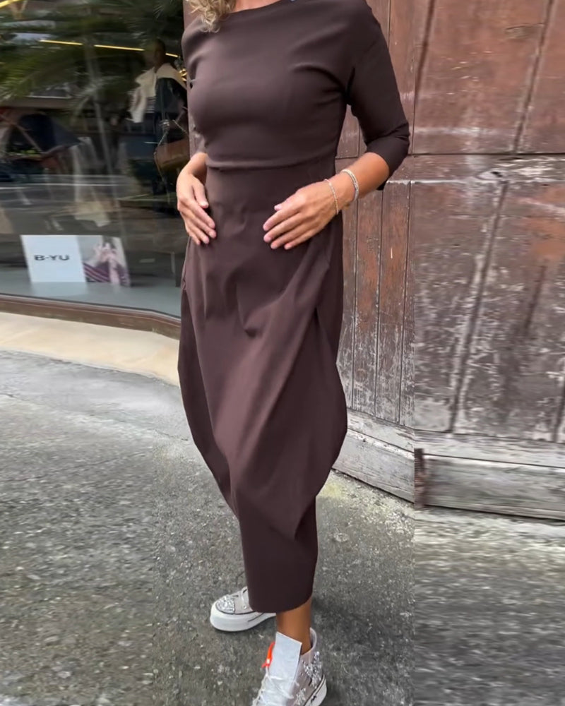 MW | Einfaches einfarbiges Kleid mit langen Ärmeln und Taschen