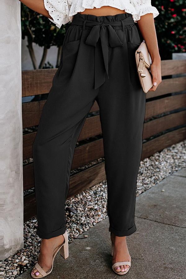 EM | Schlanke und luftige Hose