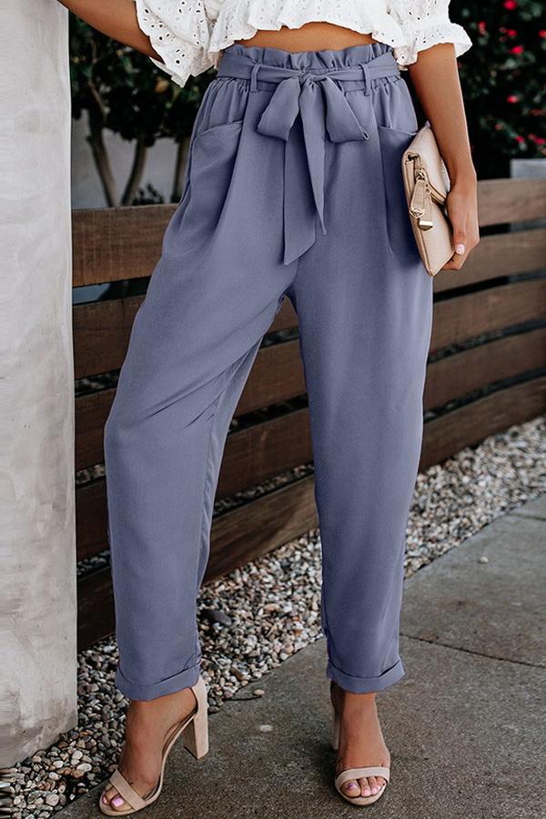 EM | Schlanke und luftige Hose