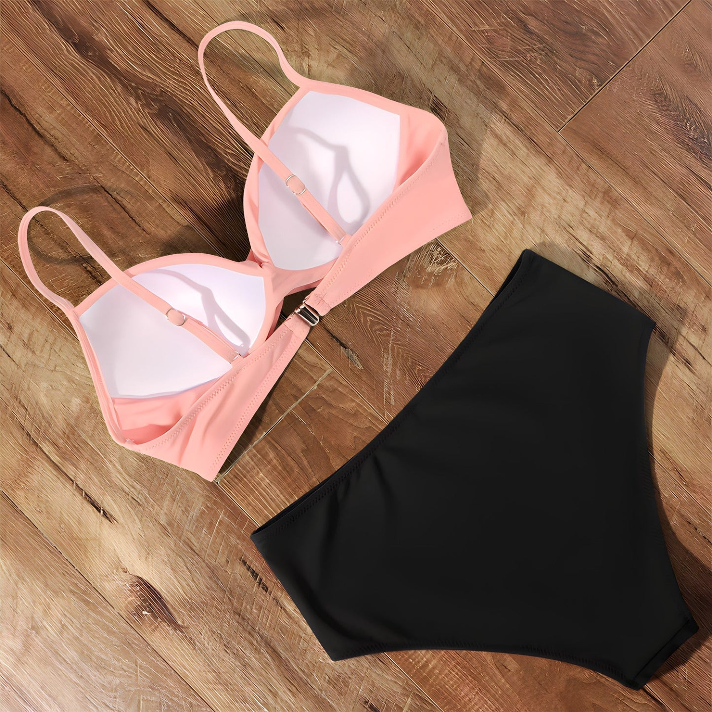EM | Bikini mit hoher Taille und Twist-Front-Oberteil