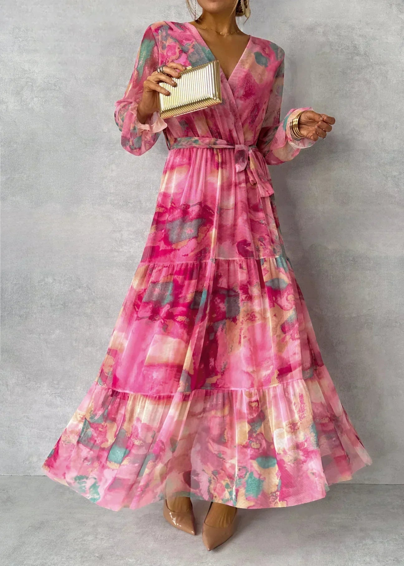 MW | Langärmeliges Sommerkleid in modernem Schnitt