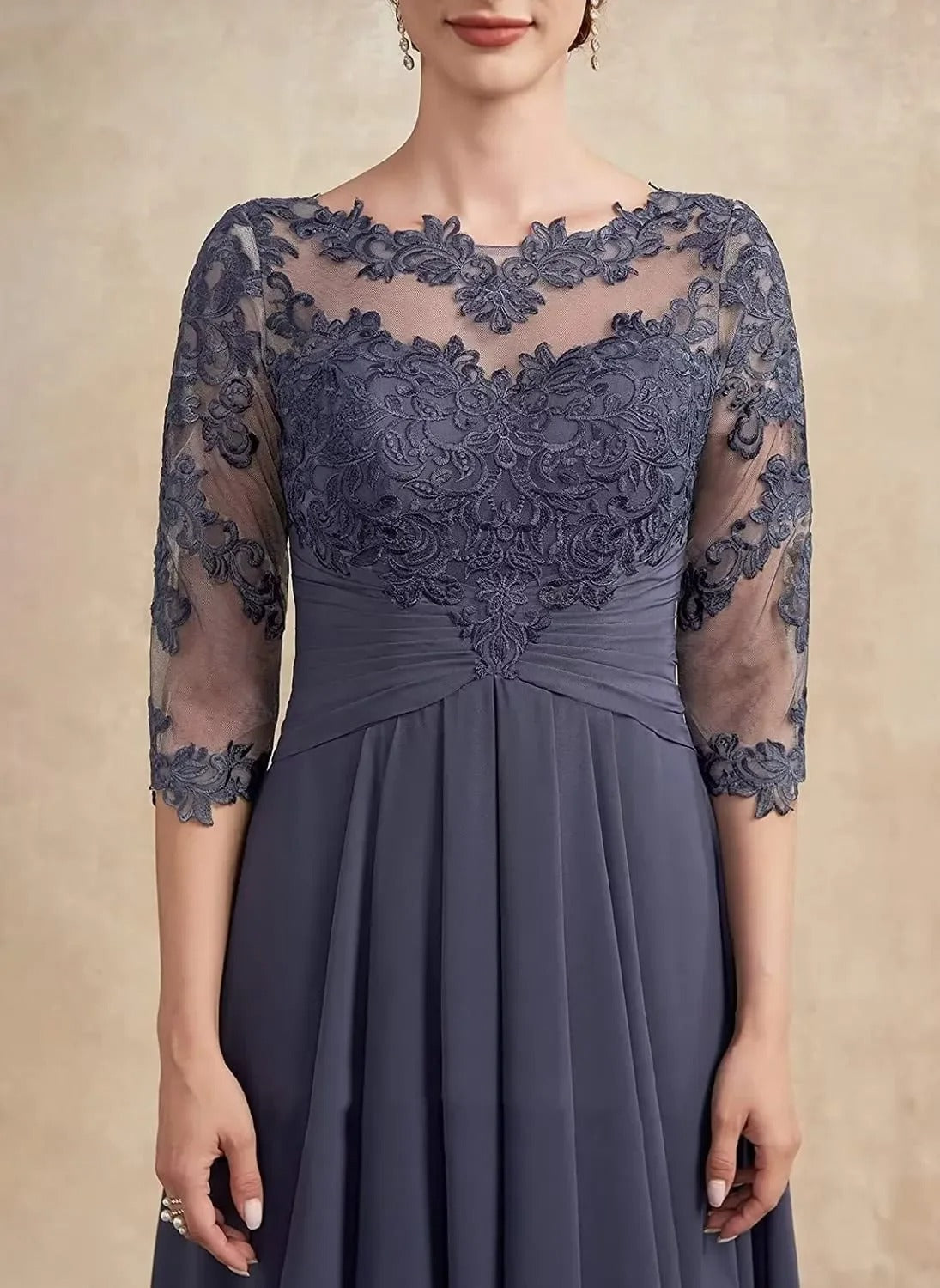 EM | Chiffon Maxikleid mit transparenten Ärmeln in Midi-Länge