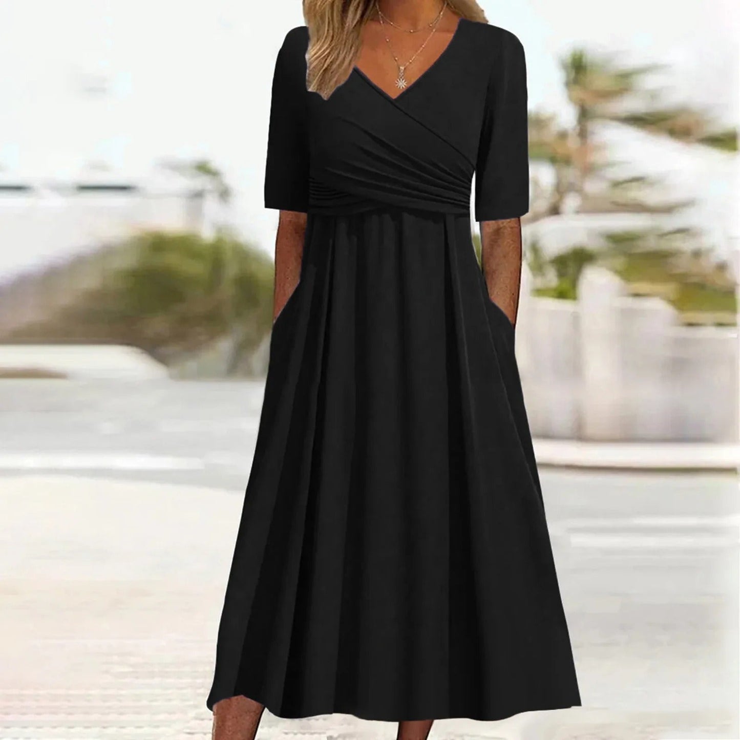 EM | Maxikleid mit V-Ausschnitt