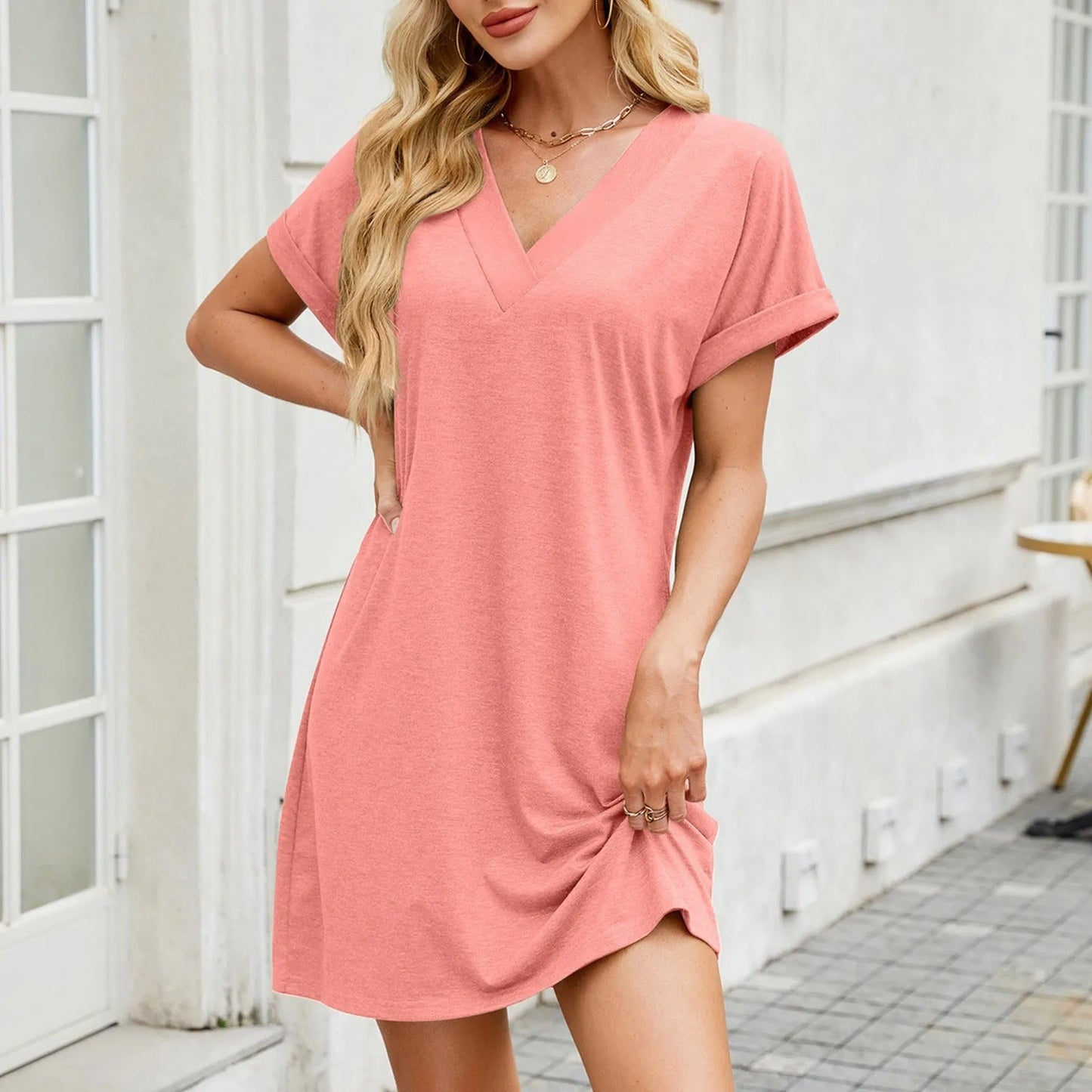 EM | Elegantes plissiertes Sommer-Minikleid mit V-Ausschnitt