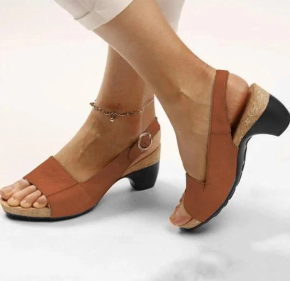 EM | Offene Slingback-Sandalen mit Blockabsatz