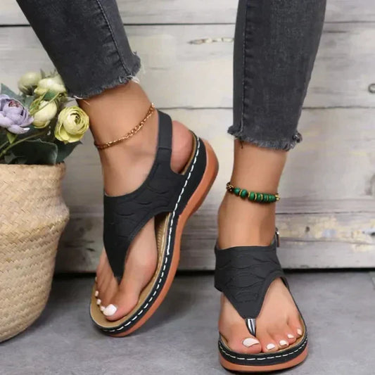 EM | Modische Ledersandalen für den Sommer