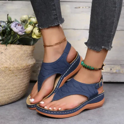 EM | Modische Ledersandalen für den Sommer