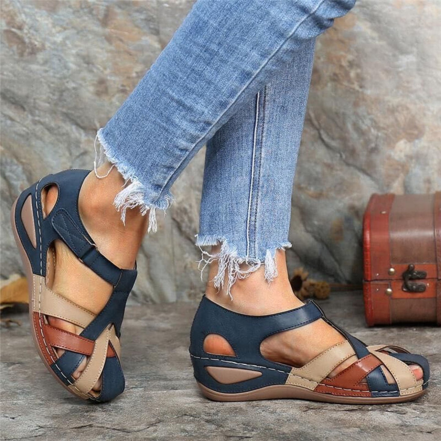 EM | Damensandalen mit Keilabsatz