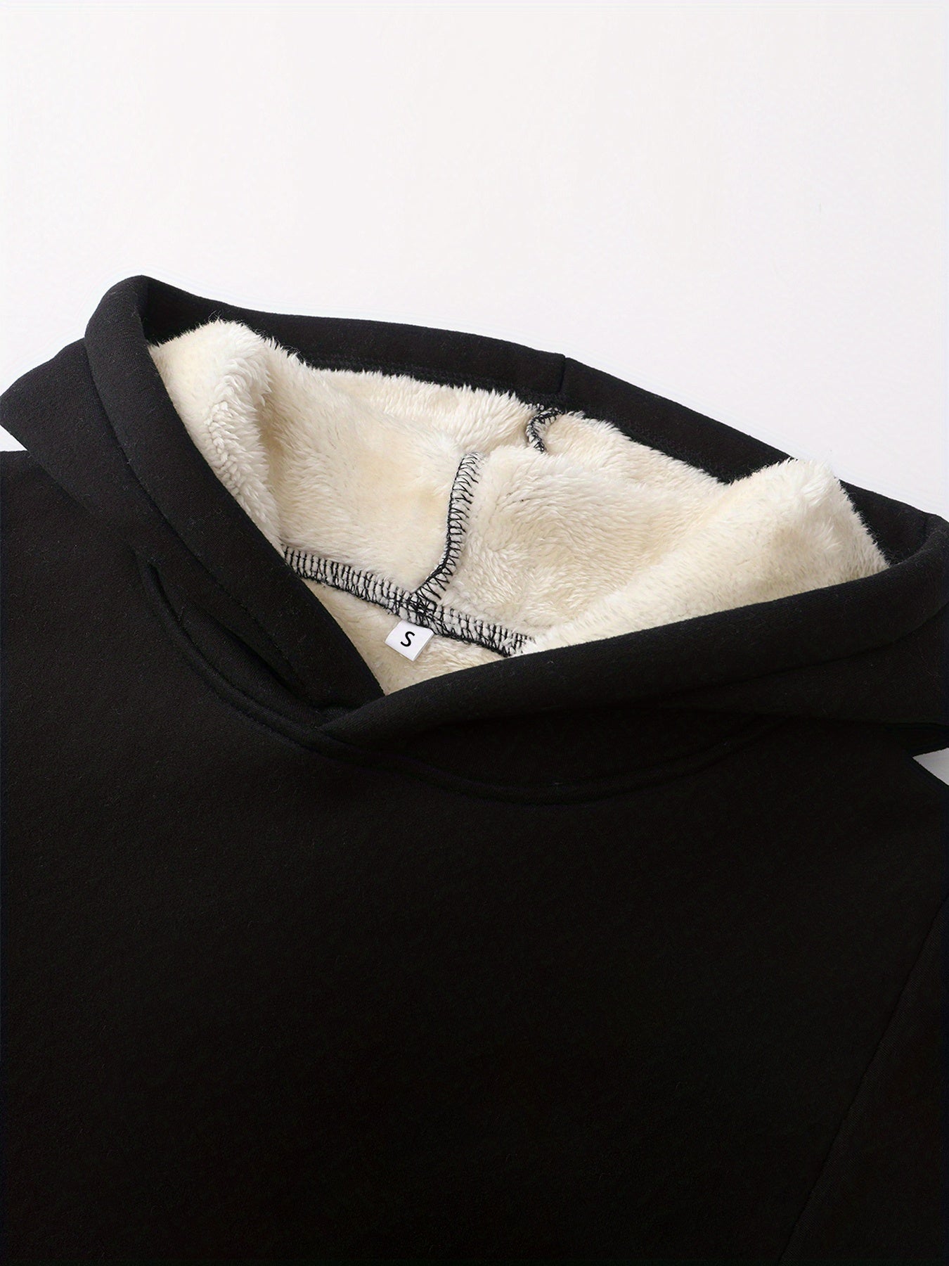 MW | Modischer und minimalistischer Winterpullover