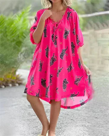EM | Bedrucktes lässiges Kleid mit V-Ausschnitt