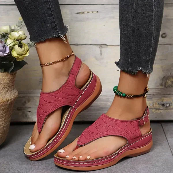 EM | Modische Ledersandalen für den Sommer