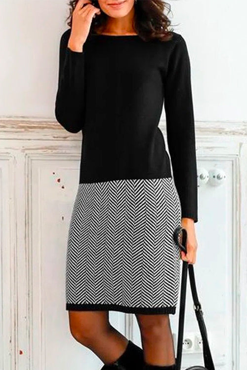 EM | Elegantes zweifarbiges Minikleid aus Strick