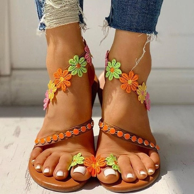 EM | Elegante Sandalen aus Spitze