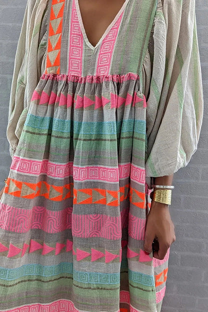 MW | Whisked Away Geometrische Farbe Block gedruckt A-Linie Midi Kleid