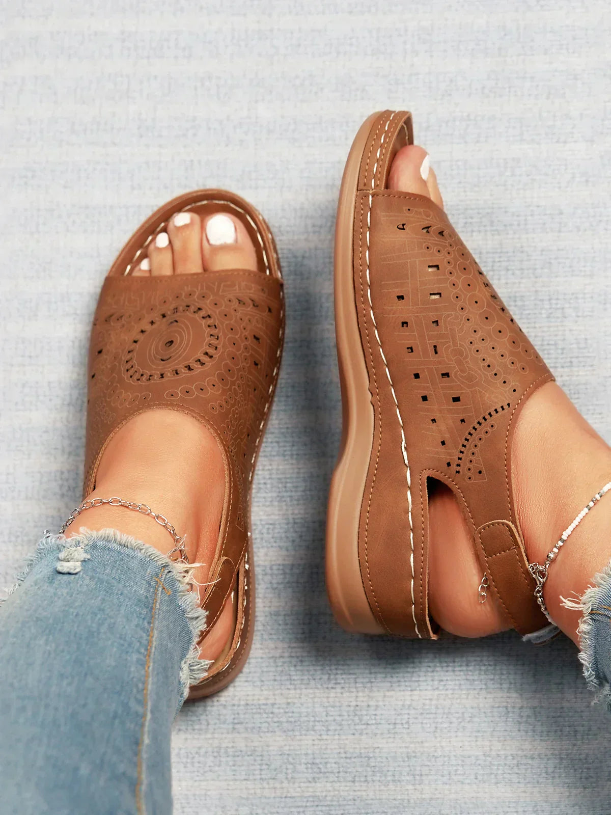 EM | Ethnisches Muster Gestanzt Hohle Klettverschluss Retro Sandale