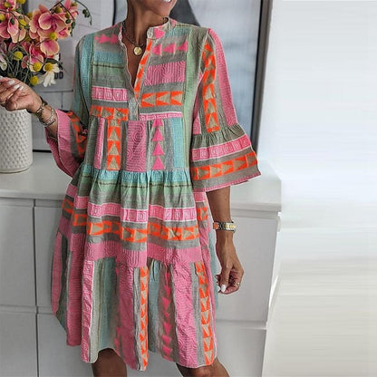 EM | Bedrucktes Kleid mit V-Ausschnitt