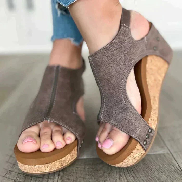 EM | Elegante Sommer-Keilsandalen