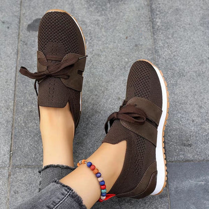 EM | Leichte Turnschuhe aus Strick