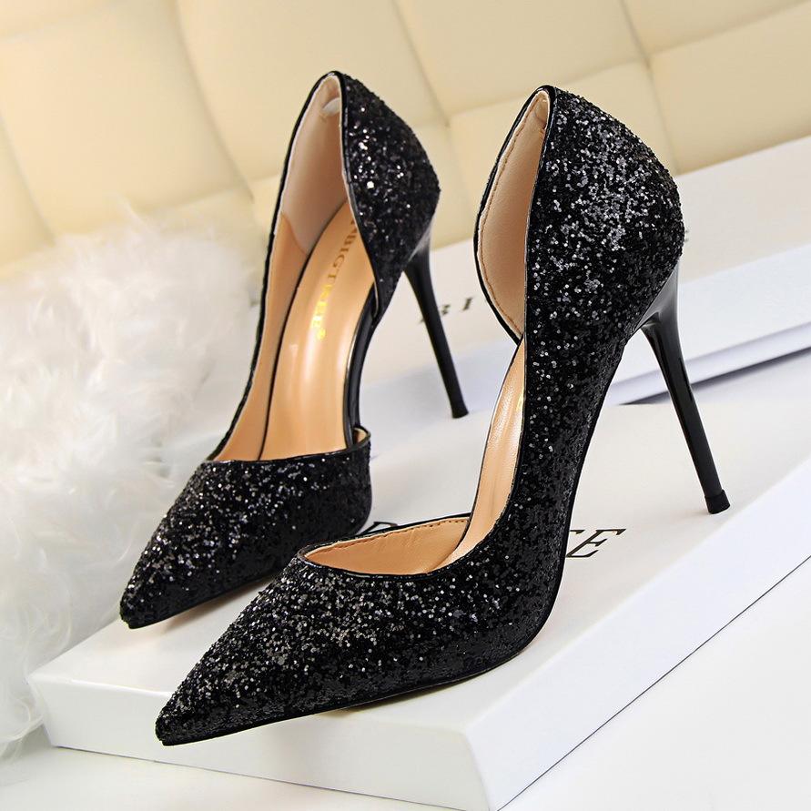 EM | Elegante glitzernde Stiletto-Absätze