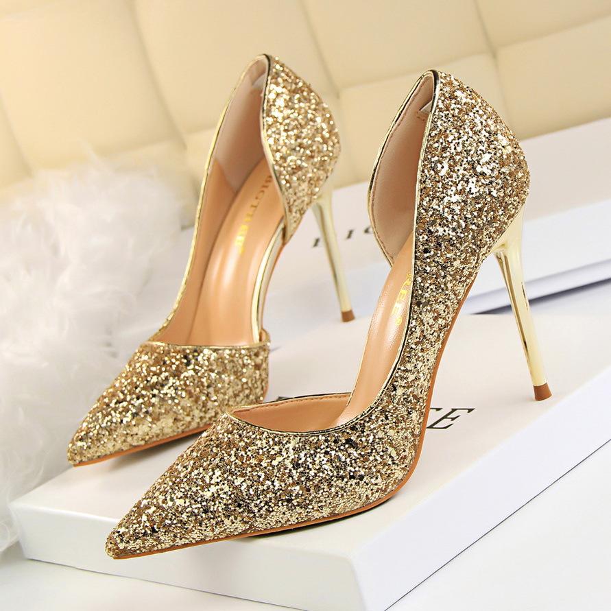 EM | Elegante glitzernde Stiletto-Absätze