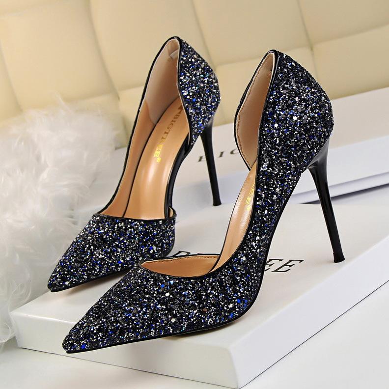 EM | Elegante glitzernde Stiletto-Absätze