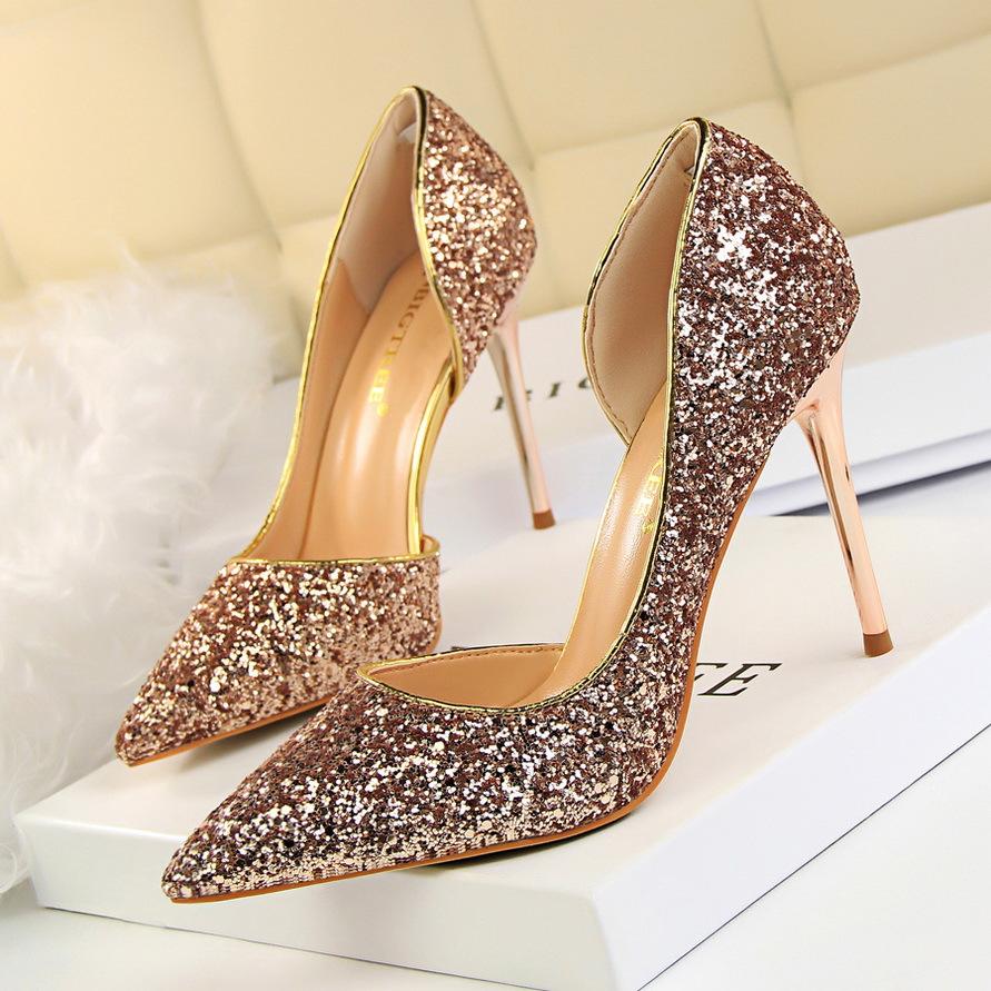 EM | Elegante glitzernde Stiletto-Absätze
