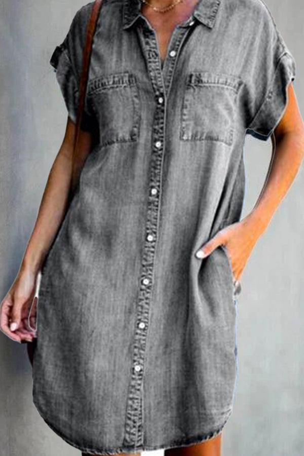 MW | kurzärmliges Midikleid aus Denim
