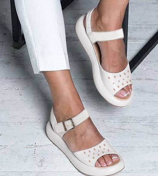 EM | Offene Sandalen mit verstellbarem Riemen