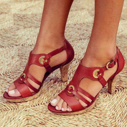 EM | Riemchensandalen mit Absatz