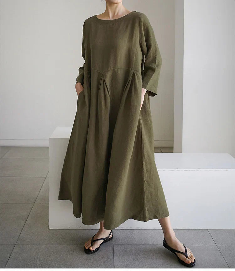 EM | Langes Kleid mit langen Ärmeln