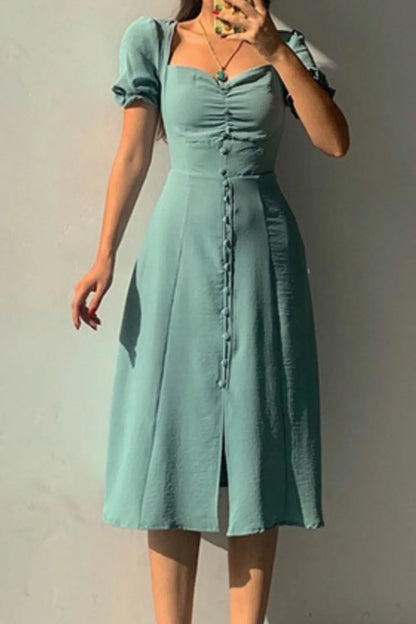 MW | Sweetheart Neck Kurzärmeliges Kleid