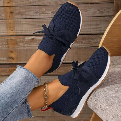 EM | Leichte Turnschuhe aus Strick