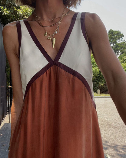 MW | Leichtes Maxikleid mit V-Ausschnitt