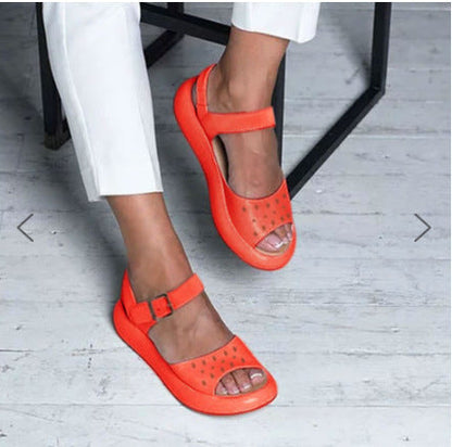 EM | Offene Sandalen mit verstellbarem Riemen
