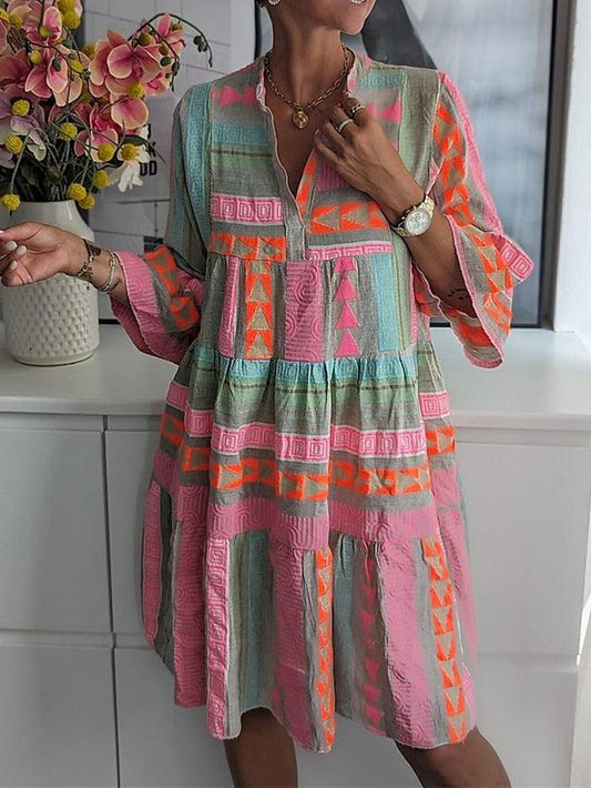 EM | Bedrucktes Kleid mit V-Ausschnitt