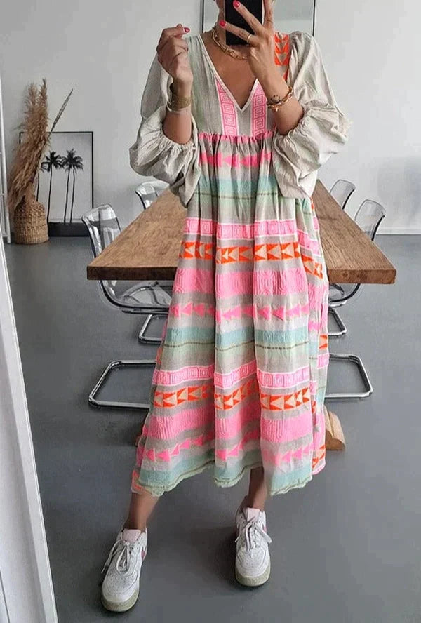 EM | Langärmeliges Maxikleid mit V-Ausschnitt