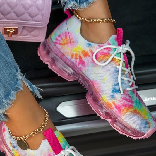 EM | Lässige Sneakers mit transparenter Sohle und Schnürung