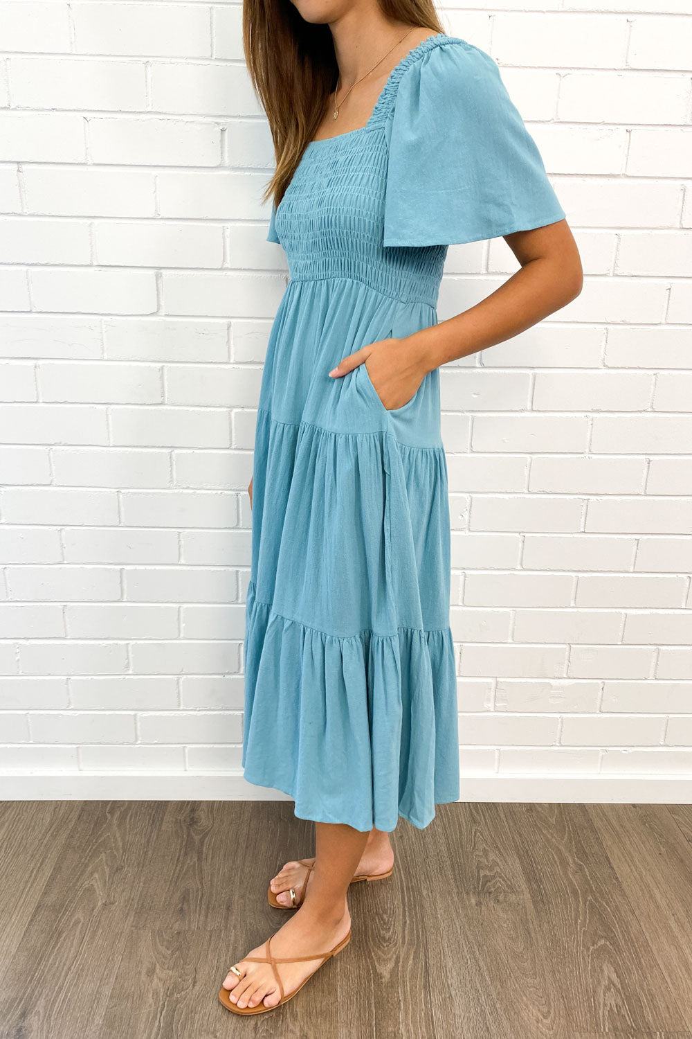 MW | Feminine Off-Shoulder Midikleid