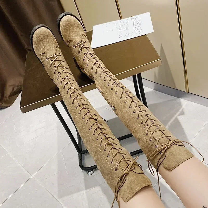 Stützende und stilvolle orthopädische Stiefel