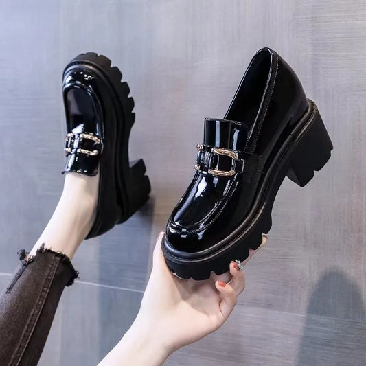 Maßgeschneiderte und bequeme orthopädische Schuhe