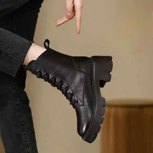 Maßgeschneiderte und bequeme orthopädische Stiefel