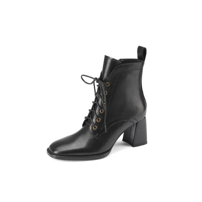 Bequeme und modische orthopädische Stiefel