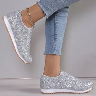 EM | Glitzernde Turnschuhe