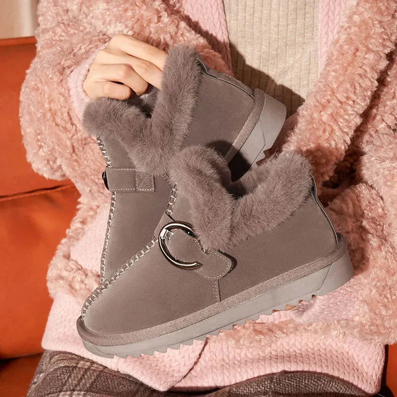 Bequeme und modische orthopädische Stiefel
