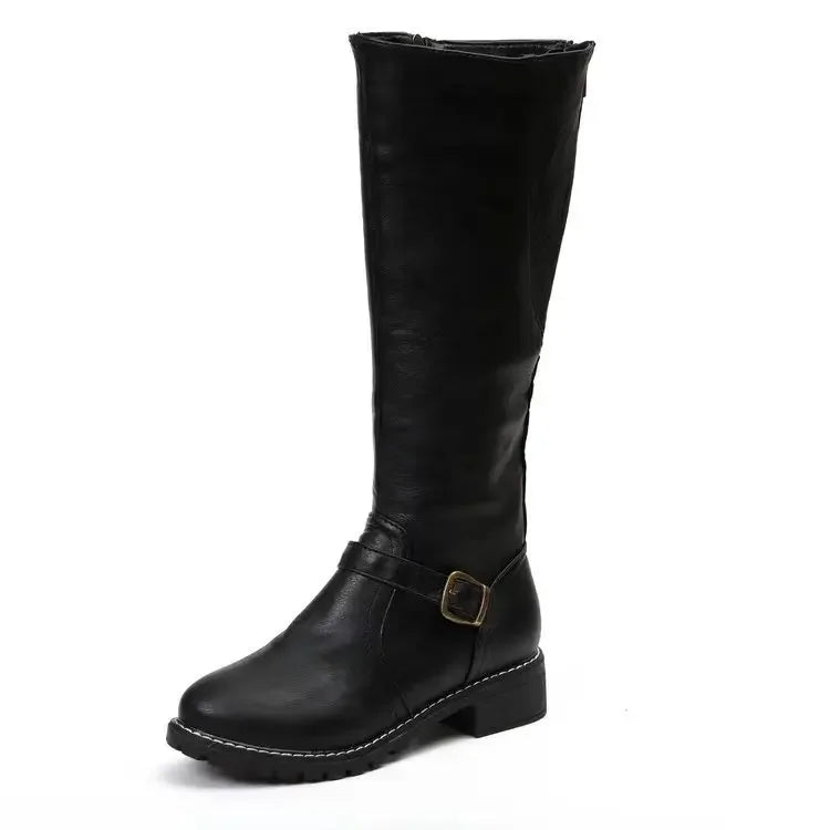 EM | Schlanke und stützende orthopädische Stiefel