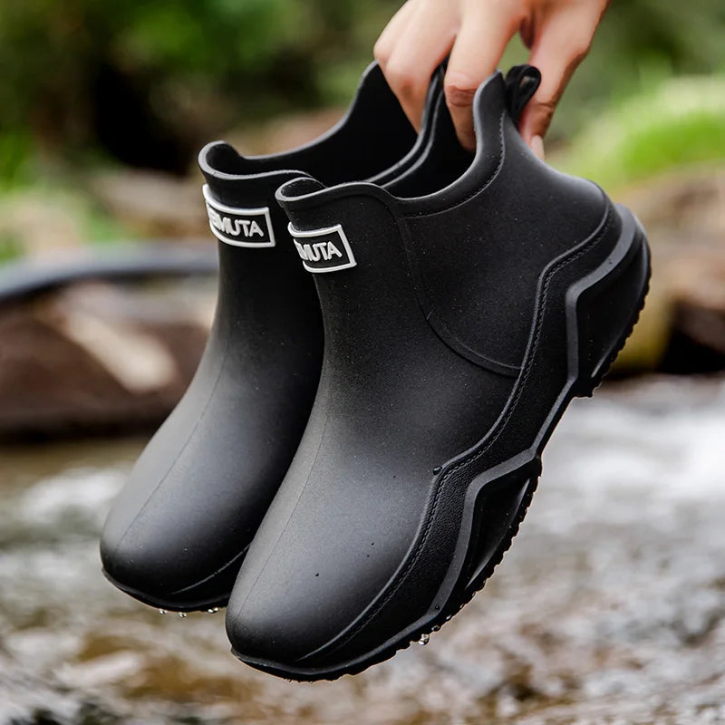 Bequeme und modische orthopädische Stiefel