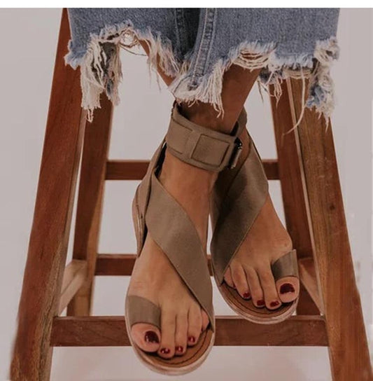 EM | Kreuzriemen-Knöchelwickel-Zehenring-Sandalen